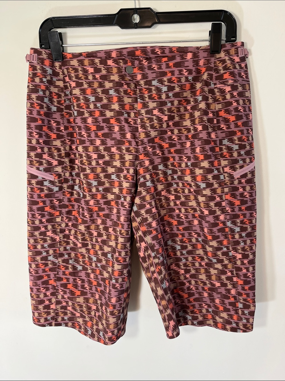Patagonia dirt roamer bike short size 8